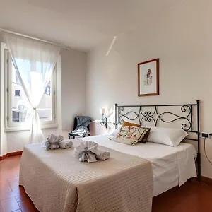  Apartment Guendalina By Mamo Italy