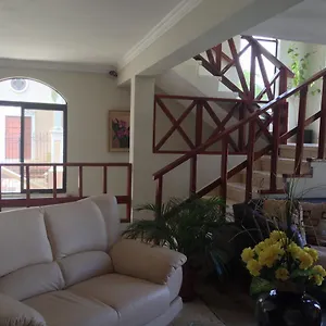 https://gran-hotel-barahona.greaterantilleshotels.net